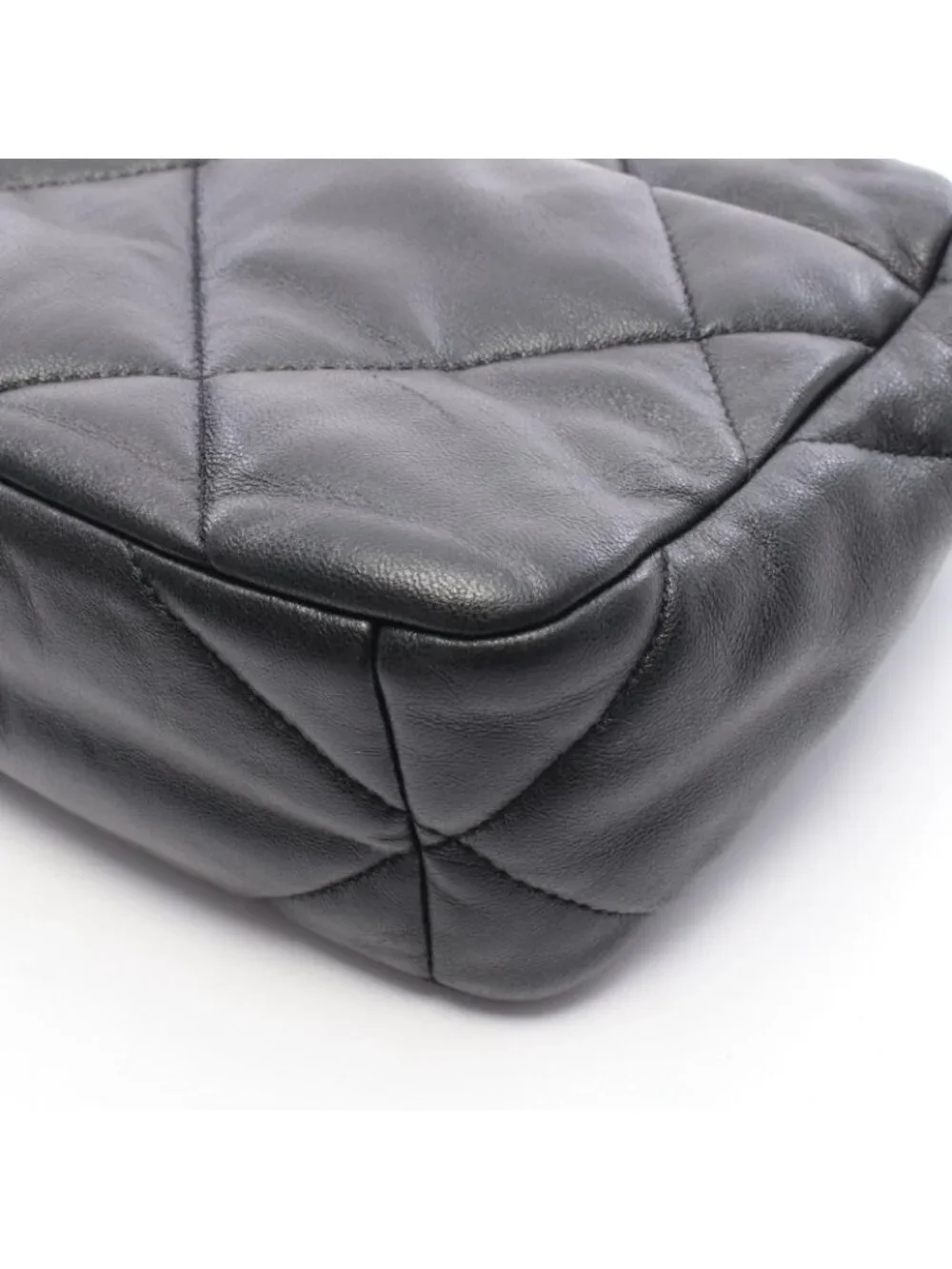 Chanel Shoulder Bag 19 Dizeneuf Quilted 2-Way Black Leather 19 Chain